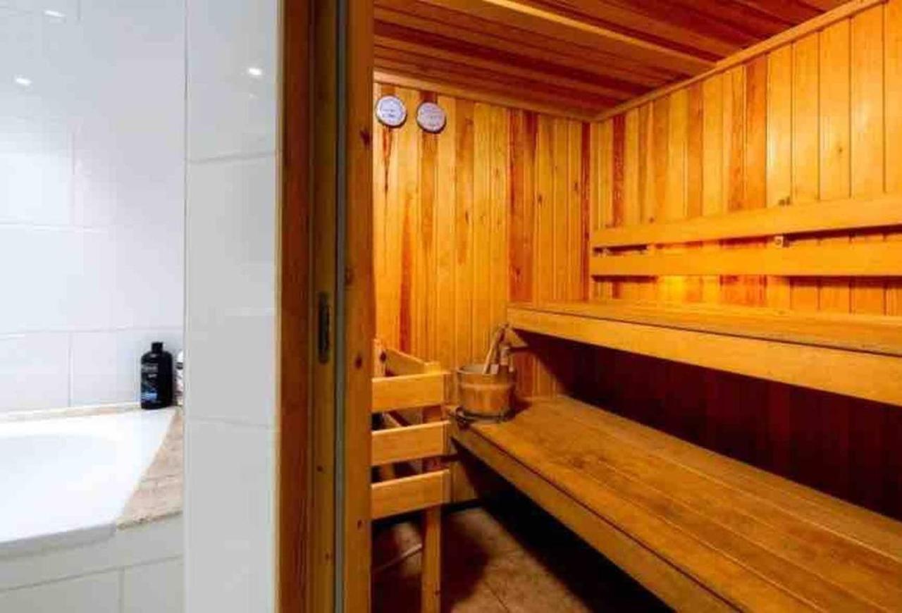 Artist'S Retreat - Old Signal Box - Private Sauna Бат Екстериор снимка